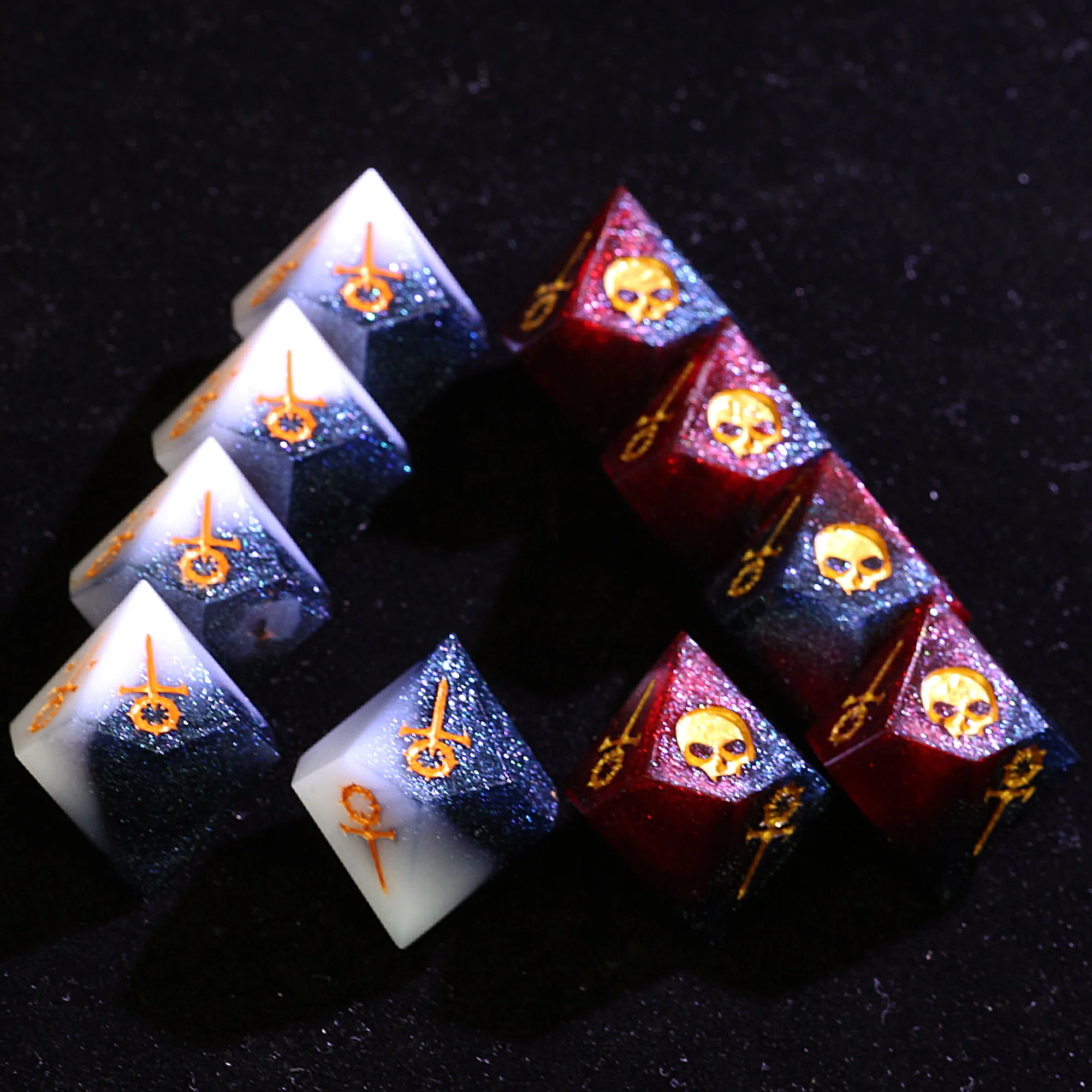 

Набор из 15 многогранных полимерных кубиков для игры в WoD: Сабат, VtM, Dogma, Edge