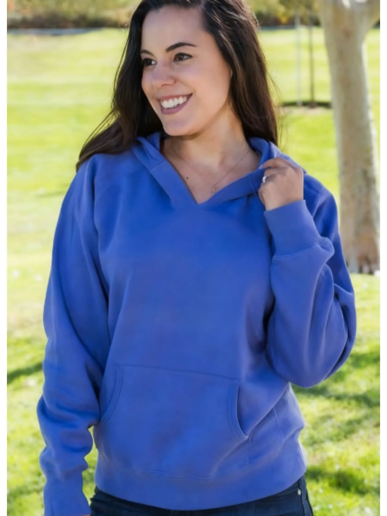 เสื้อสเวตเชิ้ตมีฮู้ดสีทึบสำหรับผู้ชายและผู้หญิง มีให้เลือก 10 สีสำหรับการสวมใส่แบบสบายๆ และสะดวกสบาย แขนยาว