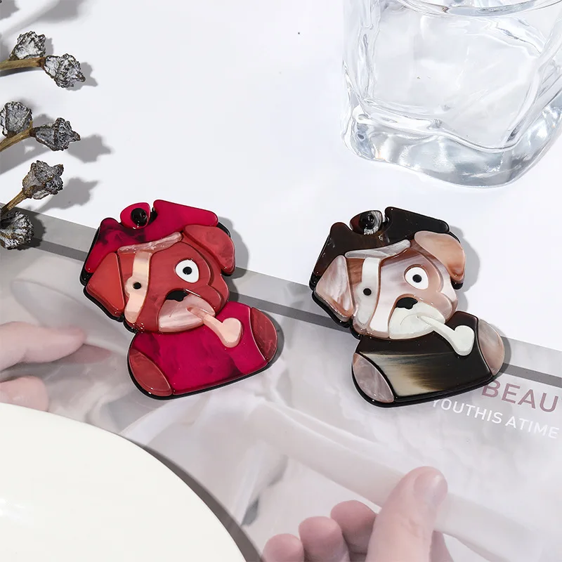 DIY accessories Cute cartoon puppy personalized high-end acrylic brooch, high-end niche light luxury suit accessories