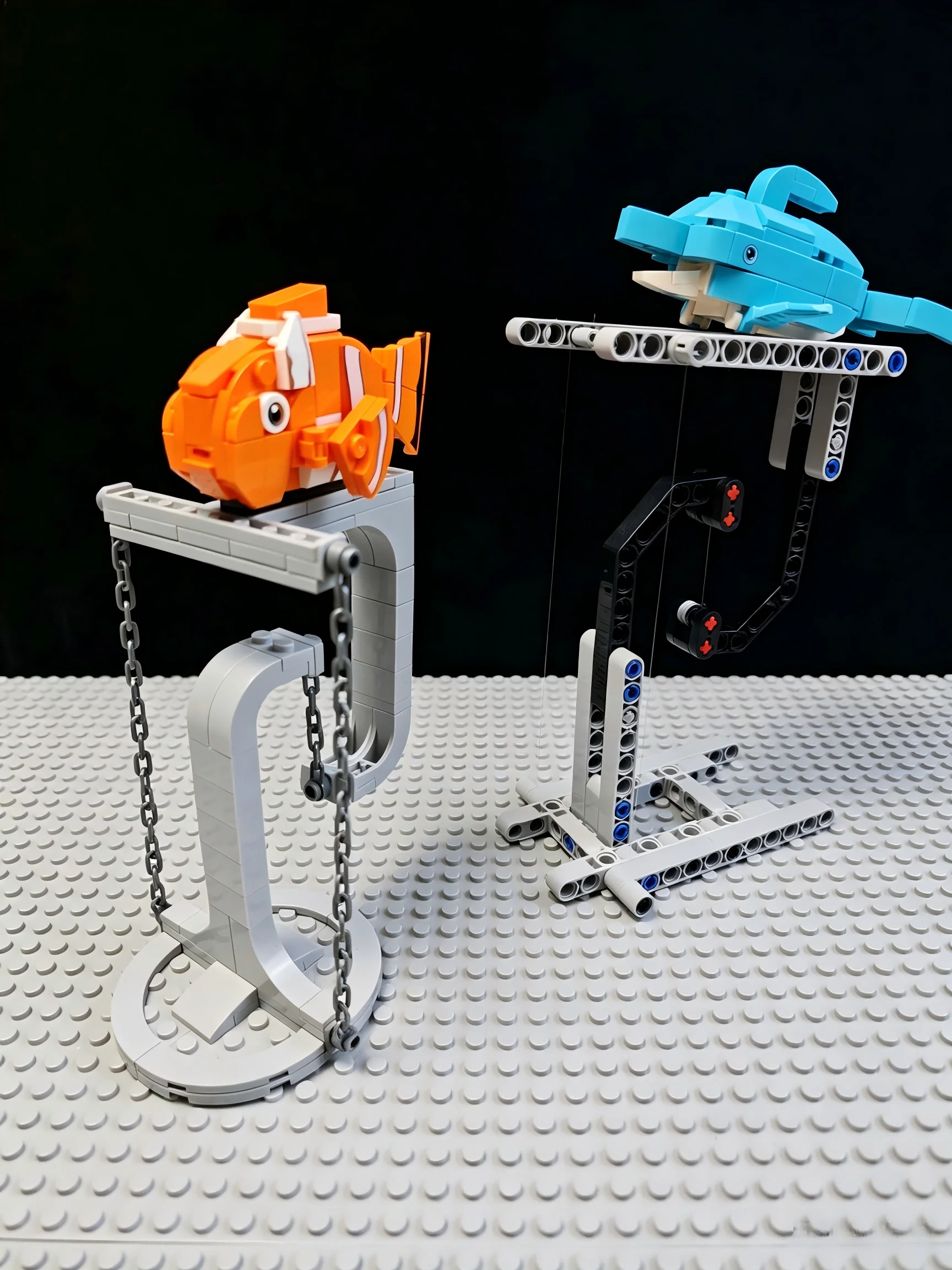 MOC Spannungsskulptur Bausteine Anti-Schwerkraft Unsichtbare Aufhängungskette Physik-Balance-Modell Ausstellungsständer Schreibtisch-Deko – Detail 1