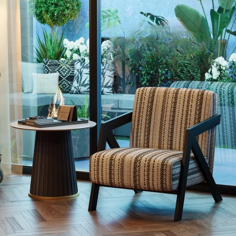 غرفة نوم تدوير كراسي غرفة المعيشة يتوهم القراءة الحديثة كراسي غرفة المعيشة السوداء غريبة الأبيض Sillones Modernos أثاث المنزل