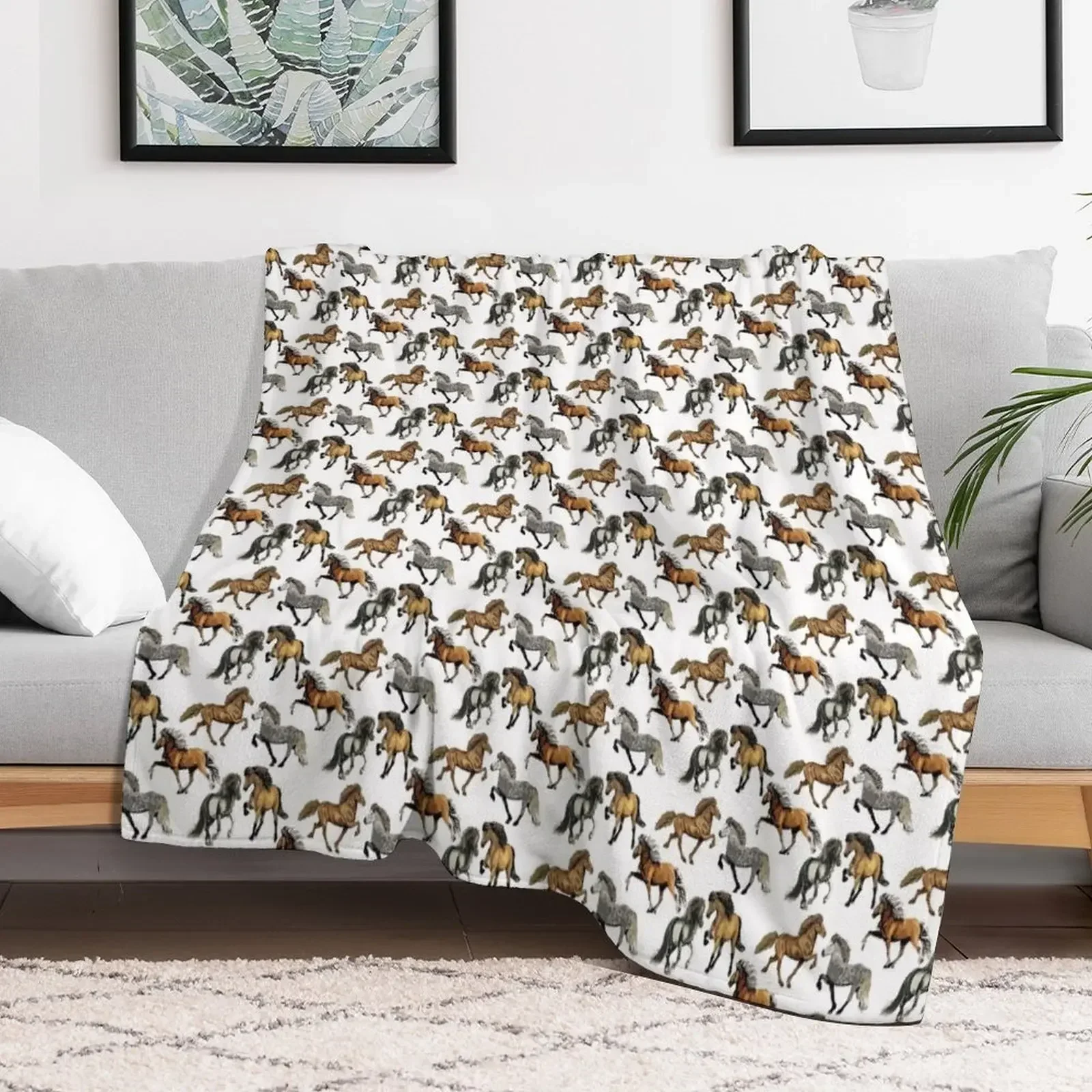 

Icelandic Horses in Tolt Throw Blanket Thins Bed Fashionable Soft Multi-Purpose Blankets Picnic Bed covers Blankets