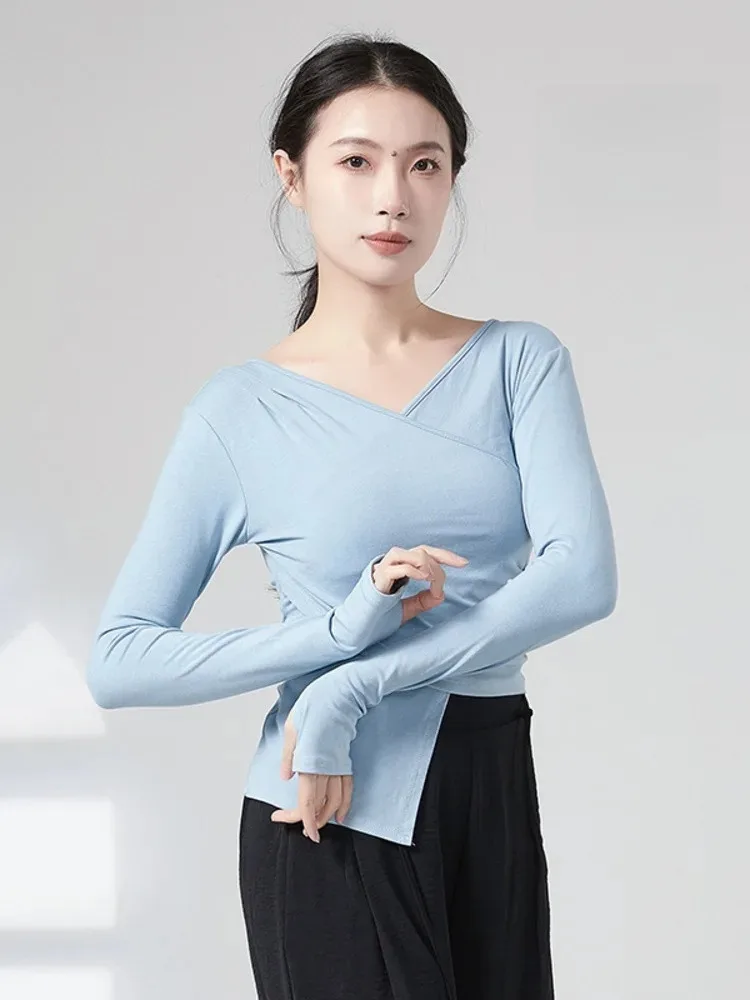 

Solid Color V-Neck Short Sleeve Asymmetrical Top with Slit – Modern Dance Practice & Performance Shirt for Women T-shirt