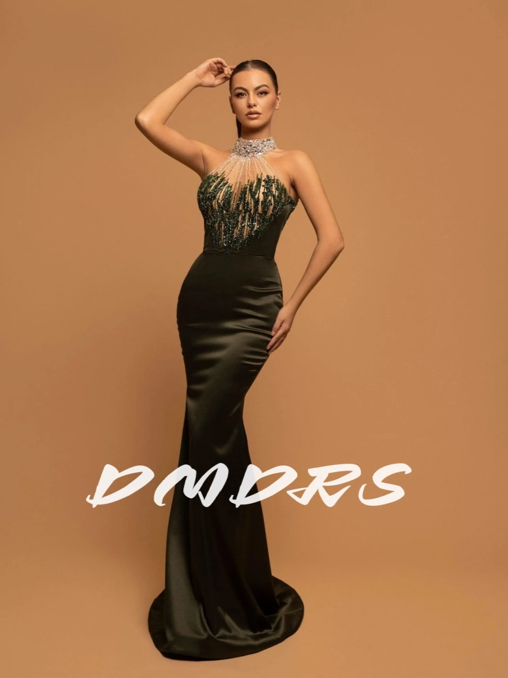 

Green Sequins Illusion Top Evening Dress Charming Halter Satin Prom Gown Customized Dazzling Tassel Mermaid Cocktail Wear