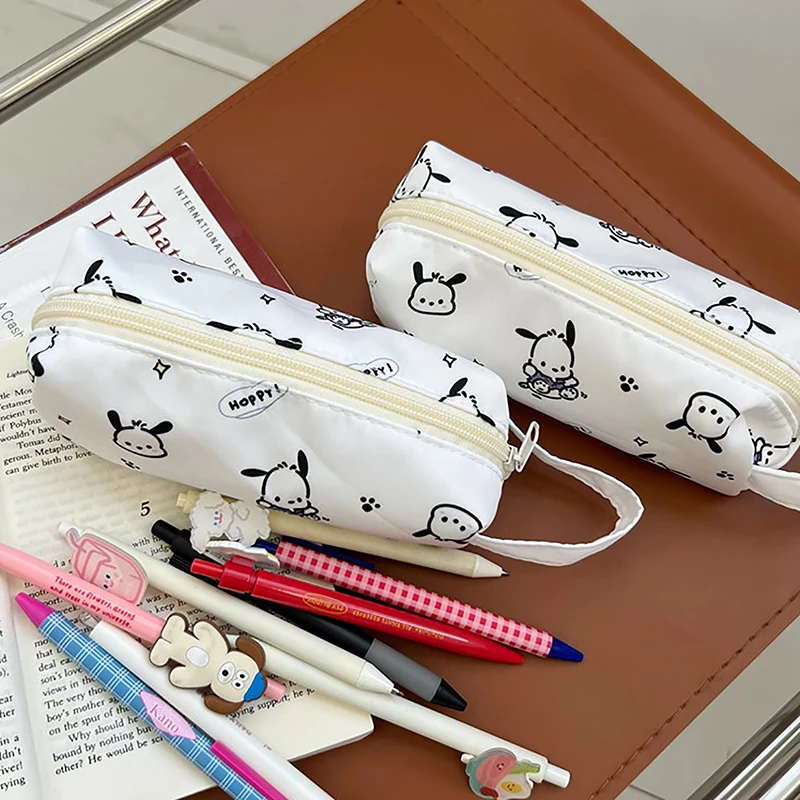 Sanrio-estuche de lápices Pochacco de dibujos animados Kawaii, bolsa de bolígrafo portátil de gran capacidad, colgante de acrílico, papelería para estudiantes, suministros escolares