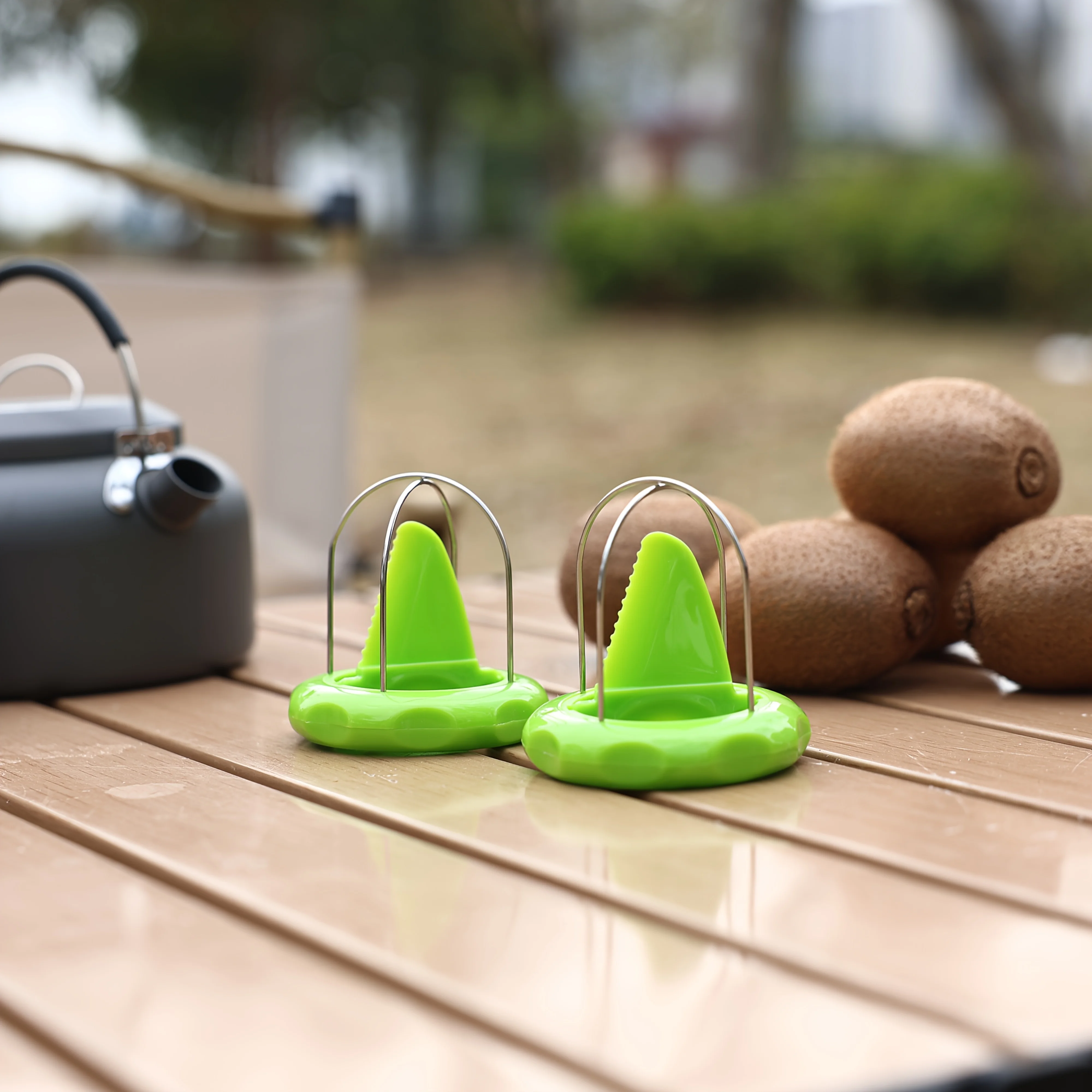 A Kiwi Peeler, Kiwi Skin Remover, Core Extractor, Exceptional Fruit Separator, Kiwi Slicing Machine, Fruit Pit Remover