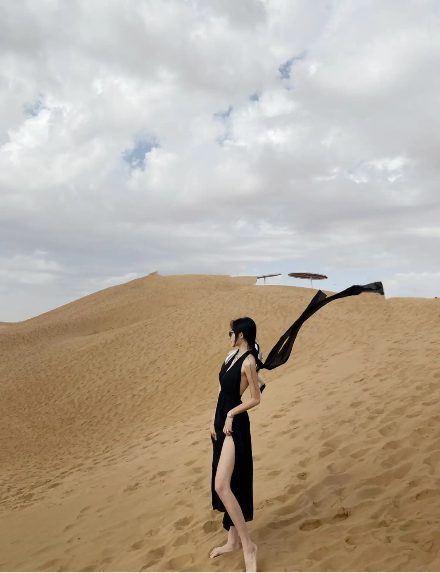 Vestidos femininos estilo coreano outono cetim pérola painéis plissados em camadas midi negócios casual escritório elegante socialite herdeira ajuste