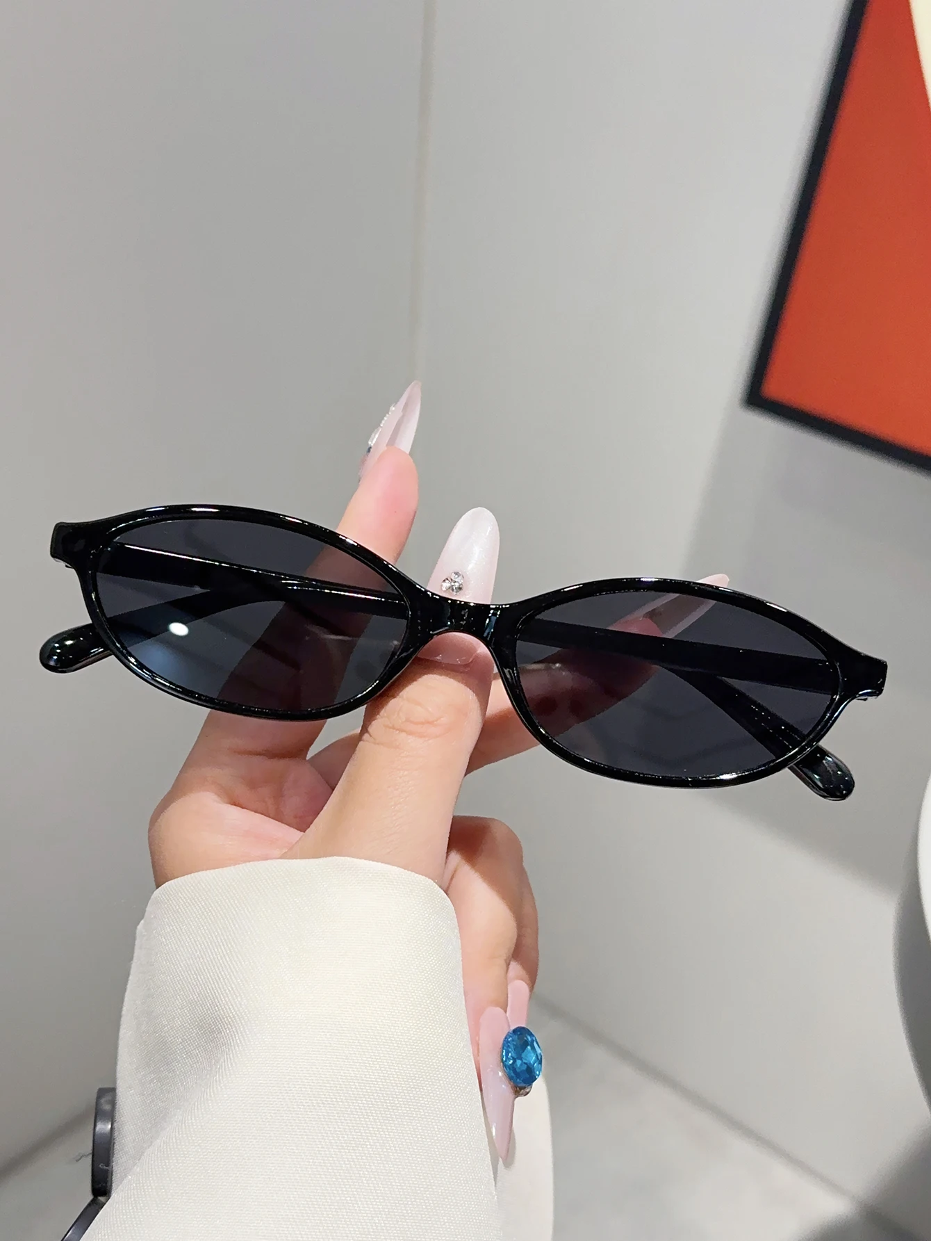 1PC/4PCS Modisches gemischtes Brillenset, ovale Brille, schickes Schwarz, Schildpattbrille, geeignet für den täglichen Gebrauch