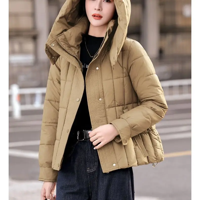 سترة نسائية لخريف وشتاء 2025 من القطن للتنقل مع غطاء للرأس ومقاومة للرياح