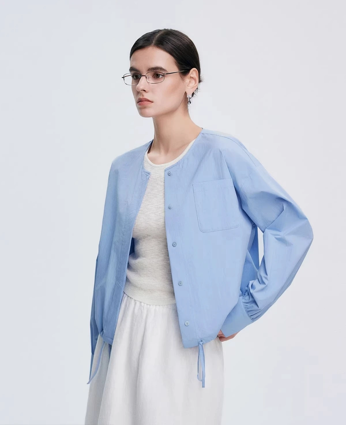 

Slightly wrinkled texture A drawstring jacket for the hem female Spring/Summer 2025 Short round-neck shirt