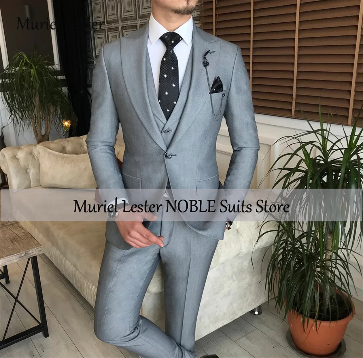 

Classic Business Suits Men Slim Fit 3 Pieces Sets Single Breasted Prom Blazers Customized Groom Formal Party Tuxedo Plus Size