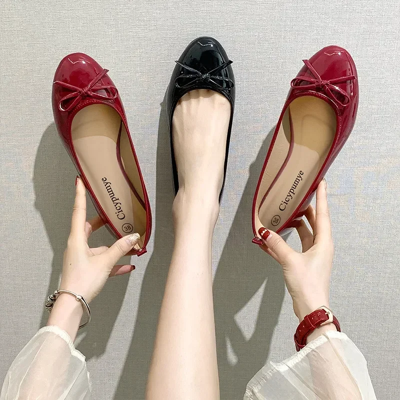 Ballet Flats Shoes Women Classics Casual Loafers Red Patent Leather Lady Fashion Design Bowknot Shoes for Woman's Spring/Autumn