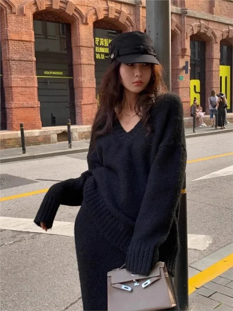 Korean lazy wind sweater set skirt female V-neck knitted top fishtail skirt fashion two-piece set