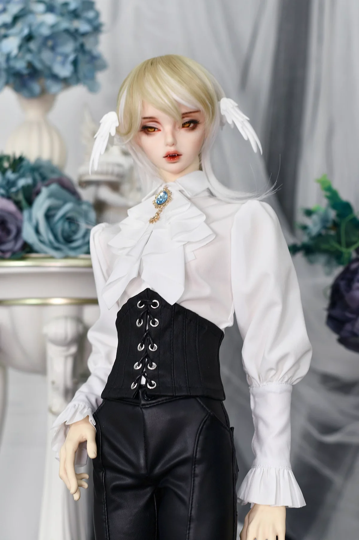 

​Doll clothes BJD retro european-style backless clothing 1/3 1/4 Uncle 70cm top, leather pants and cinched waist clothing
