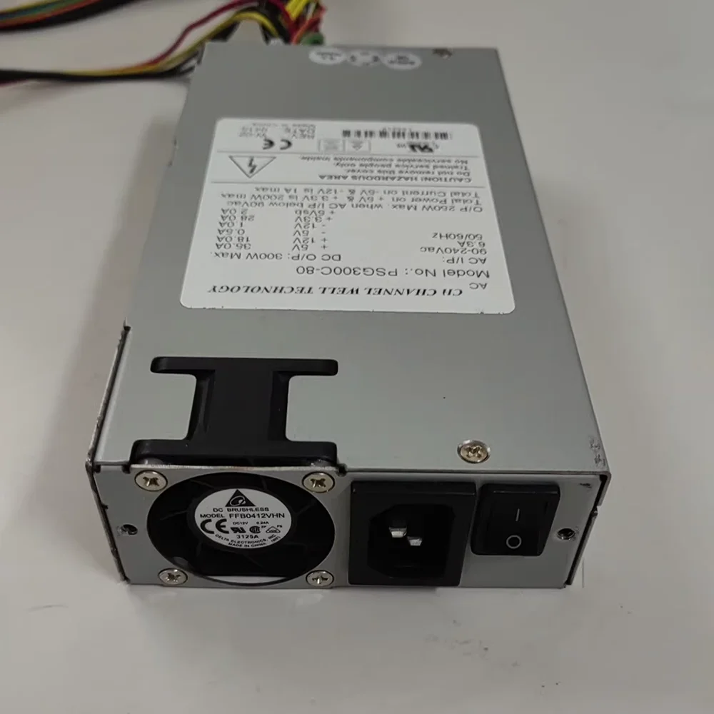 

PSG300C-80 PSG300C-80-GA02-W621-0300XF F5-1500-3400 Блок питания 1U 300 Вт