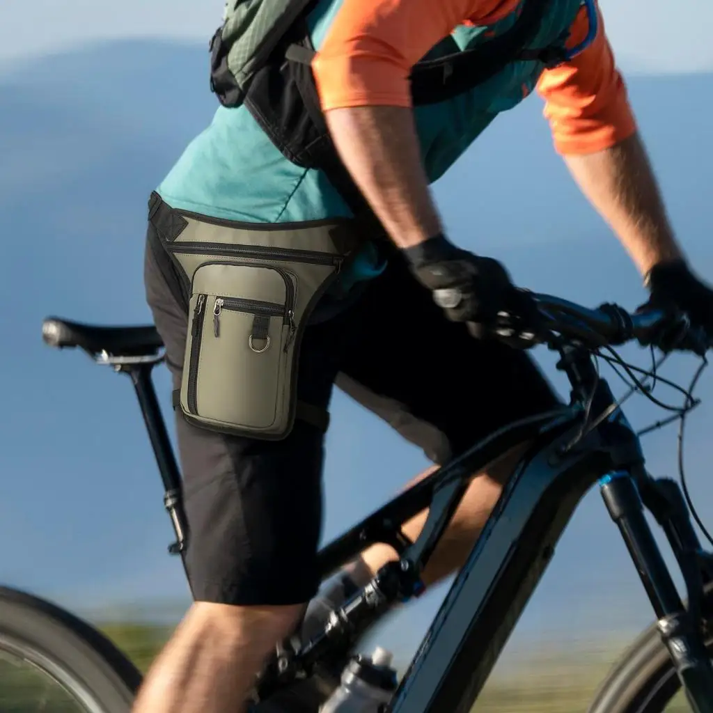 

Motorcycle Fanny Pack Motorbike Fanny Pack Lightweight Detachable Leg Straps Waterproof PU Material Zipper Closure