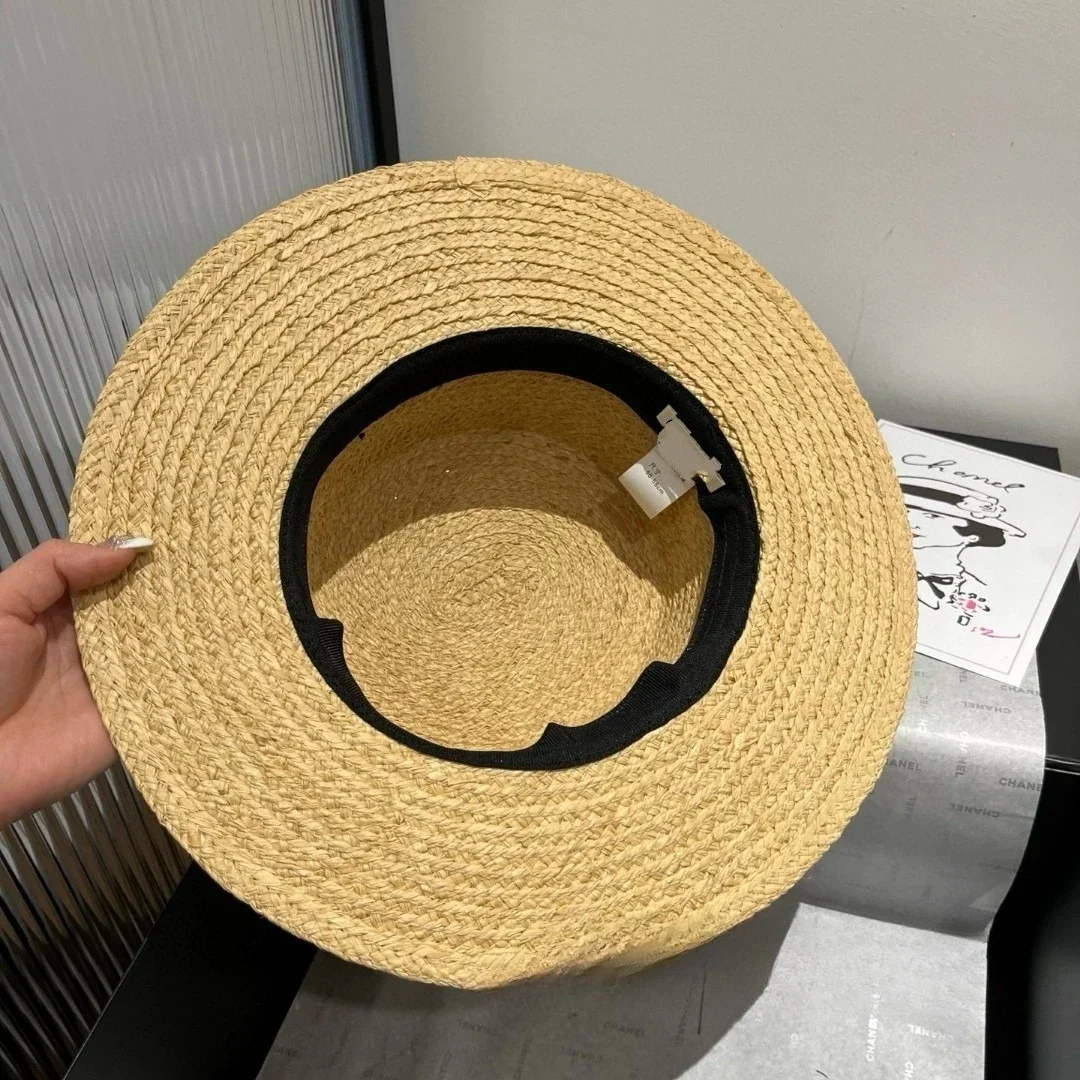 

Элегантная соломенная шляпа с широкими полями — натуральное волокно ручной работы, тонкий эффект лица и регулируемый ремешок на подбородке