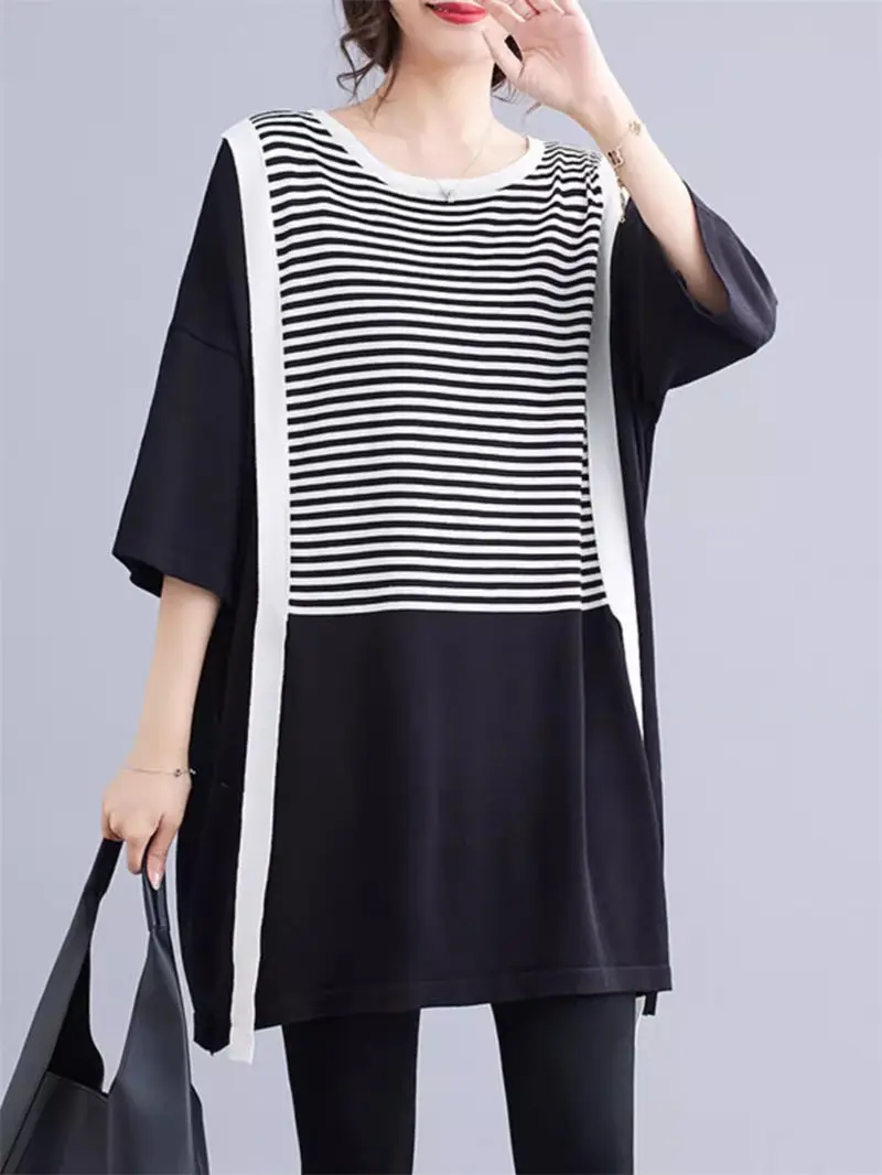

Women's Oversized T-Shirt Medium Length Contrasting Striped 3/4 Sleeve Casual Round Neck Personalized Fashion Versatile Top K257