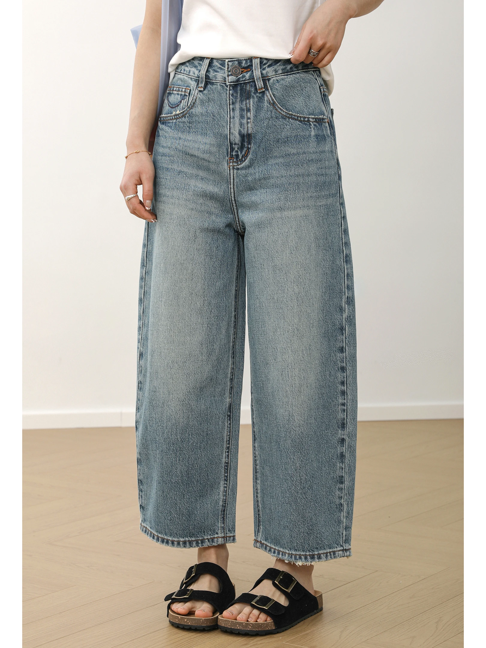 

Sanmu Social Spring 2026 New Retro Washed Pocket Embroidery Denim Carrot Pants 9 Points Wide Leg Banana Pants