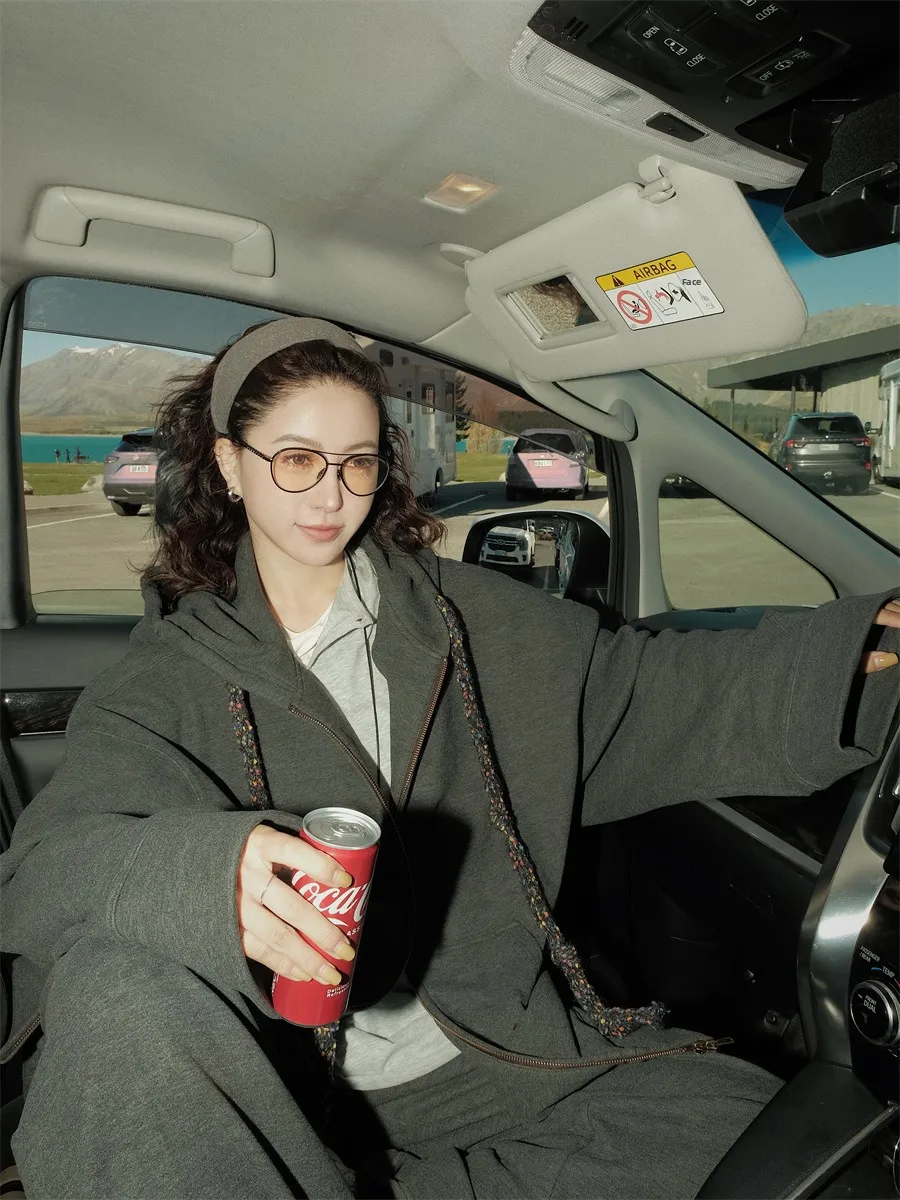 

Комплект из толстовки с капюшоном и широких брюк с глубокими глазами, свободная посадка, удобная повседневная спортивная одежда из двух предметов, свободная серия MOEROP