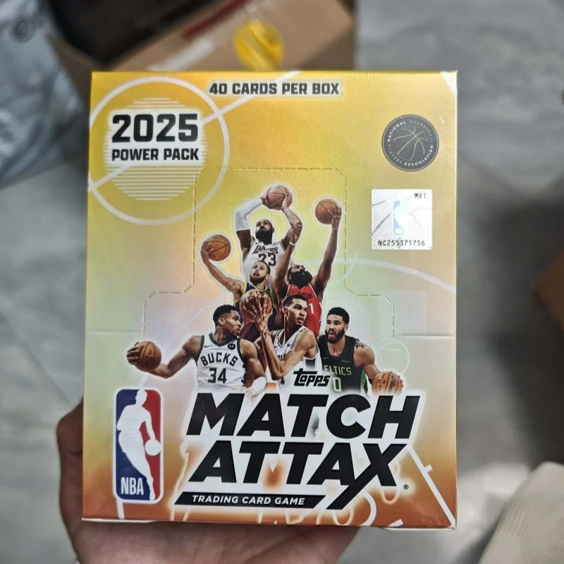 متوفر في المخزون الأصلي Kayou Topps Nba Star Card 2025 Nba Match Attax Card كرة السلة مباراة بطاقة لعبة Tcg جمع بطاقة حزمة الطاقة