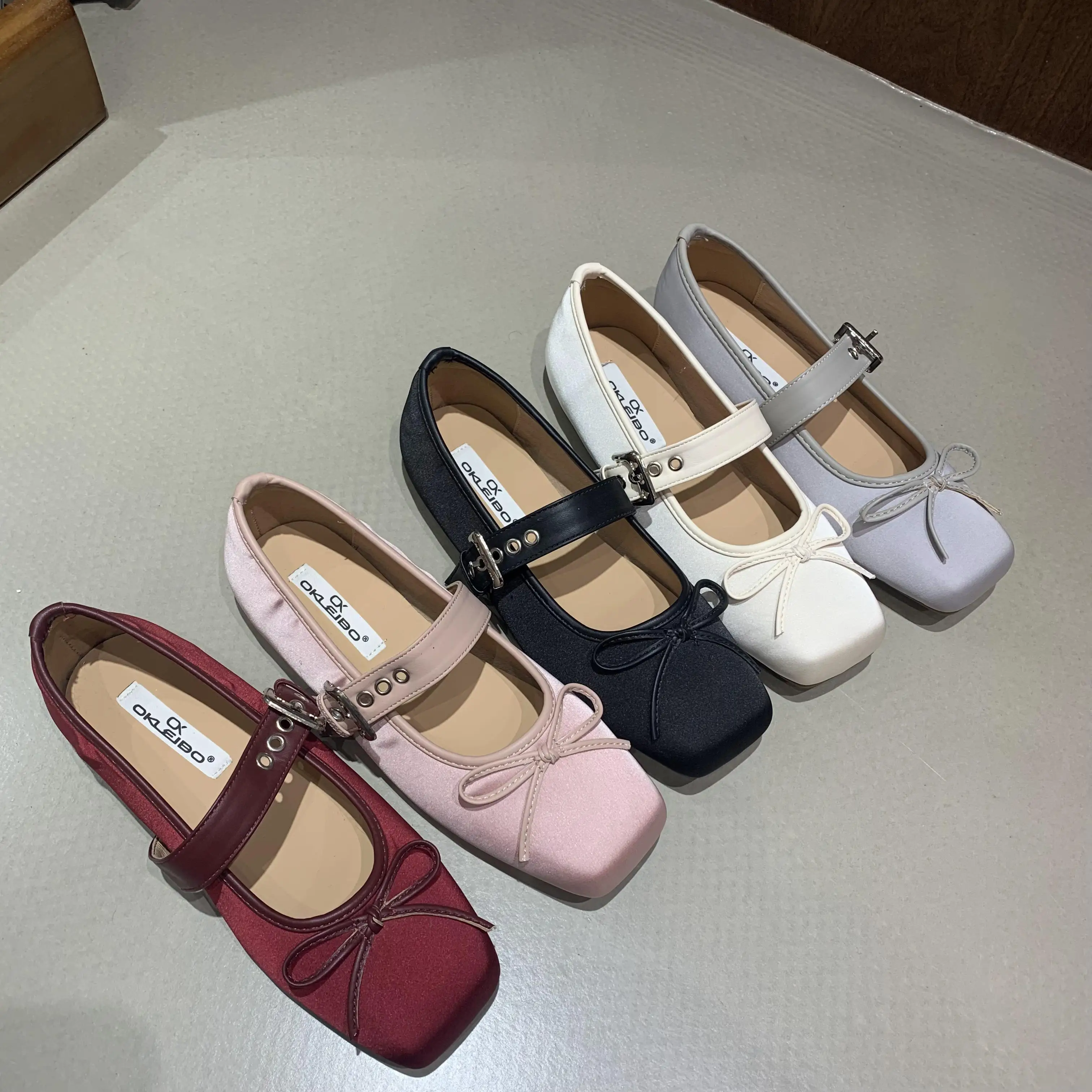 Damskie buty na modna klamra pasku styl Lolita na co dzieล pลytkie damskie buty baletowe z motylem Mary Janes
