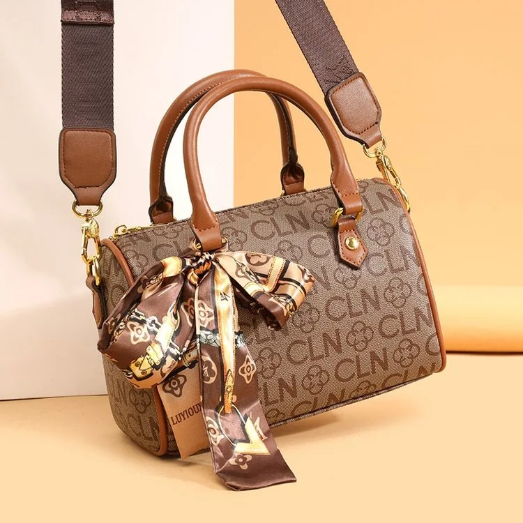 حقيبة وسادة بوسطن عصرية شتوية جديدة متعددة الاستخدامات حقيبة كتف مطبوعة حقيبة يد كروس للنساء