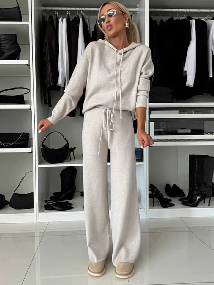 Casual Hoodies Suit With Wide Leg Pants Women Solid Short Hoodie High Waist Pant Female Autumn Winter New Chic Sports Outfits