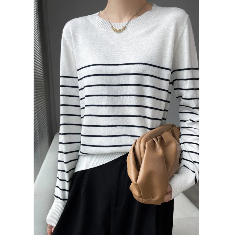 Vintage temperament stripe round neck cashmere sweater for women autumn winter loose jumper short versatile base wool sweater