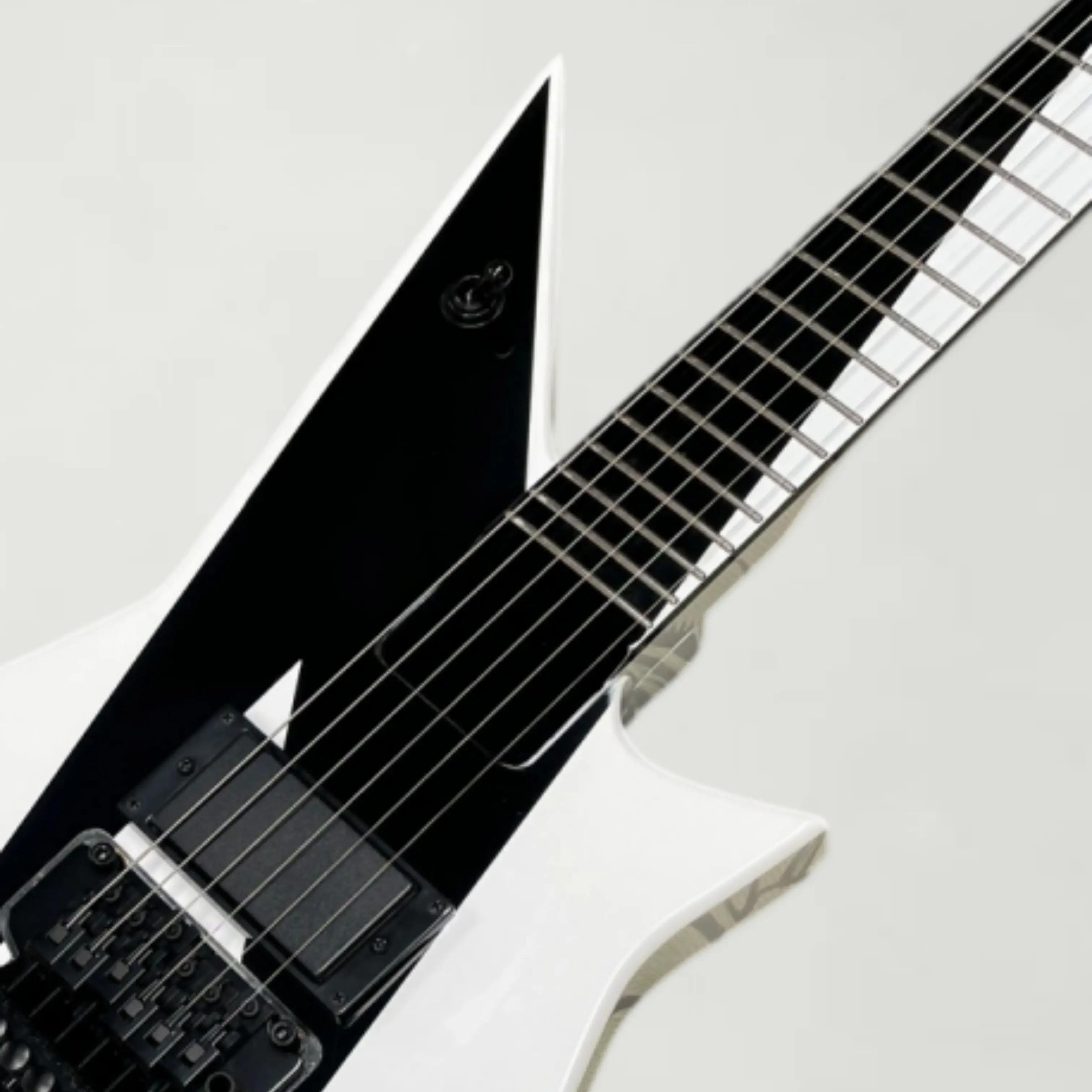Heavy Metal Style 6-String Electric Guitar,  24-Fret Mahogany Body Guitars, Ideal For Practice,And As Gift Instrument Guitarra