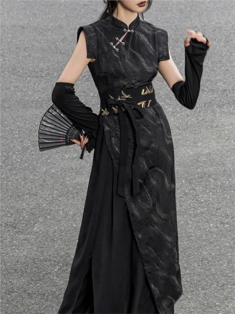 A black water-patterned gold-embossed cheongsam with high slit dark and elegant versatile improved dress set