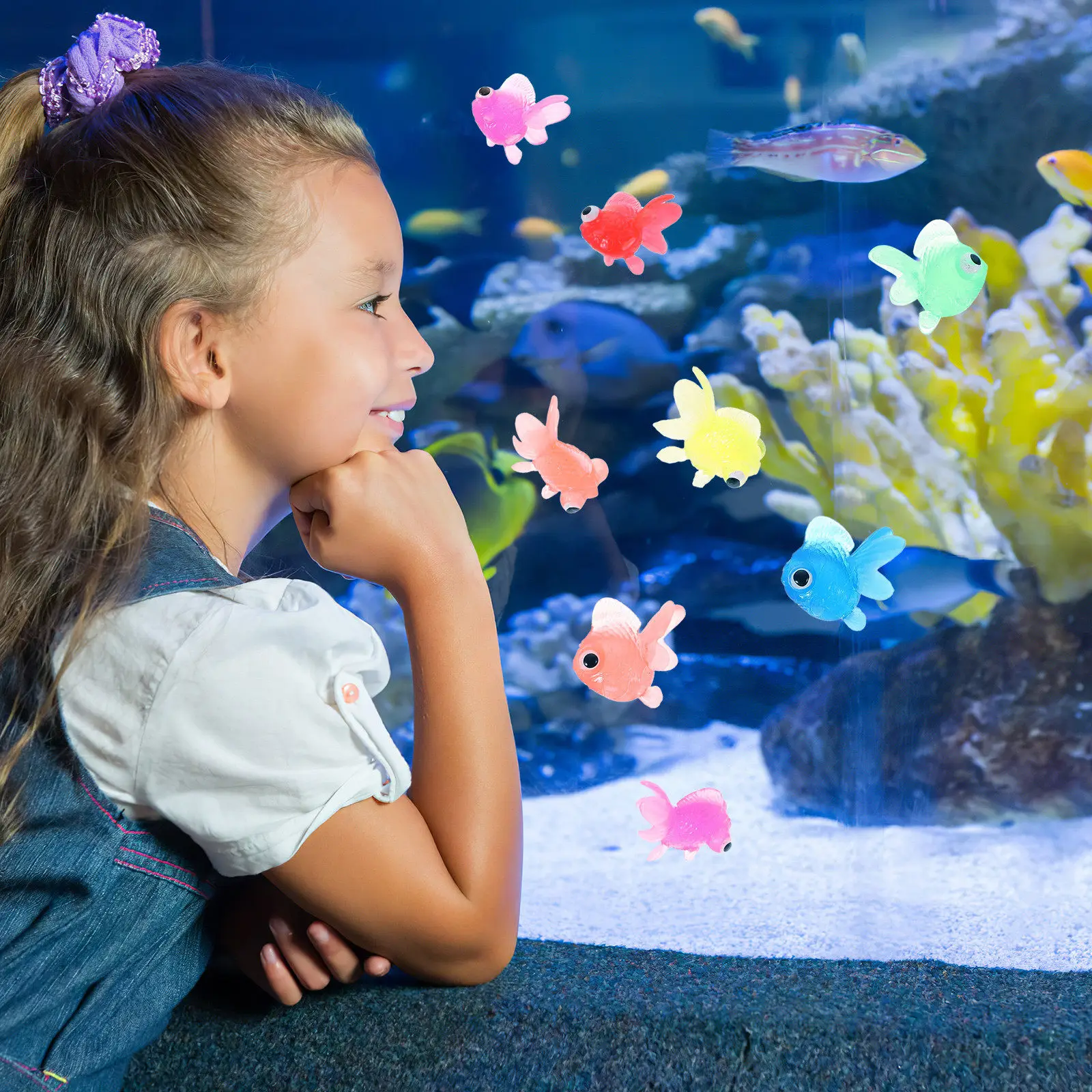 

Набор из 21 плавающей золотой рыбки: безопасные резиновые мини-рыбки для ванной, аквариума, украшение, игрушка для детей