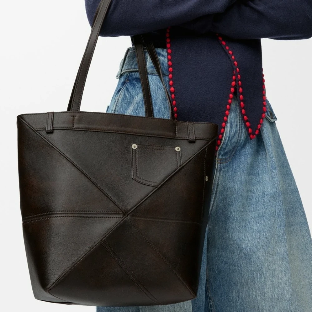 Light Luxury High Quality Early Spring Folding Bag Large Capacity Bucket Bag Commuter Shoulder Bag Women's Leisure Versatile