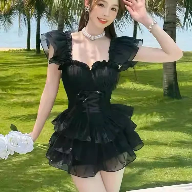 ใหม่ของผู้หญิงชิ้นเดียวระดับไฮเอนด์เซ็กซี่เปลือยบริสุทธิ์เจ้าหญิงสาวอ้วนเล็กน้อยครอบคลุมท้องของเธอและชุดว่ายน้ํา