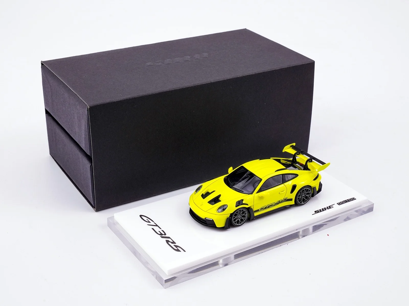 SUHE 1:64 GT3RS 911 992 Acid Lemon Yellow Limited edition of 99 simulated car model children's toy gift pieces