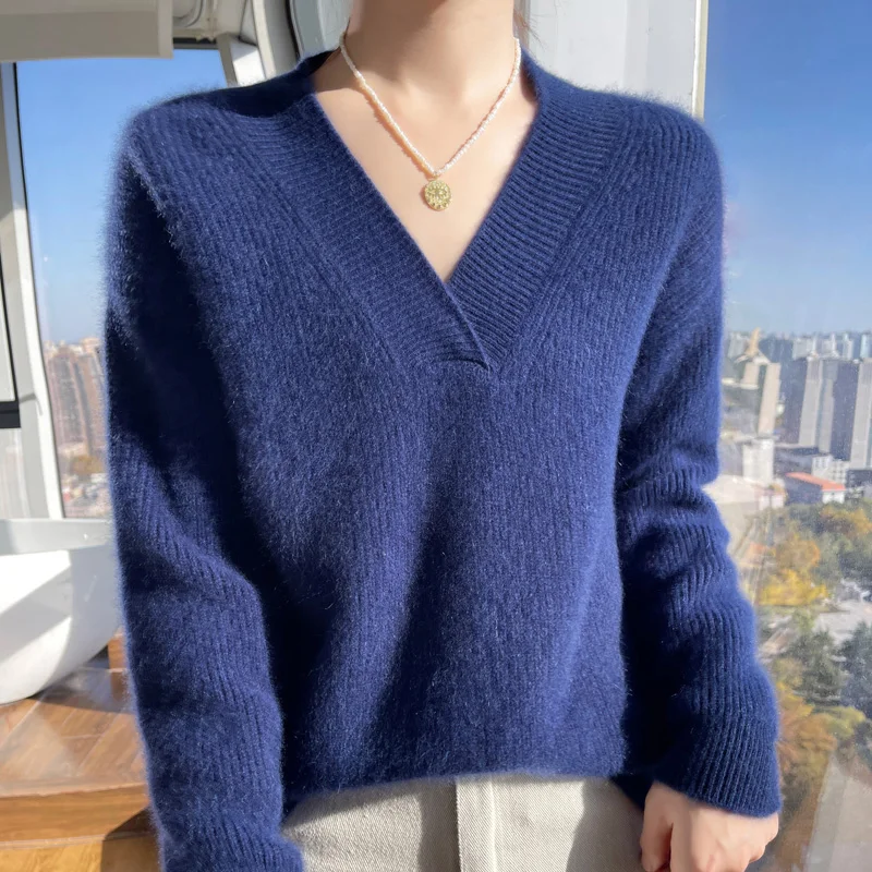 

New 100% wool solid color V-neck sweater in autumn and winter, women's loose, thickened and slim knit bottoming pullover sweater