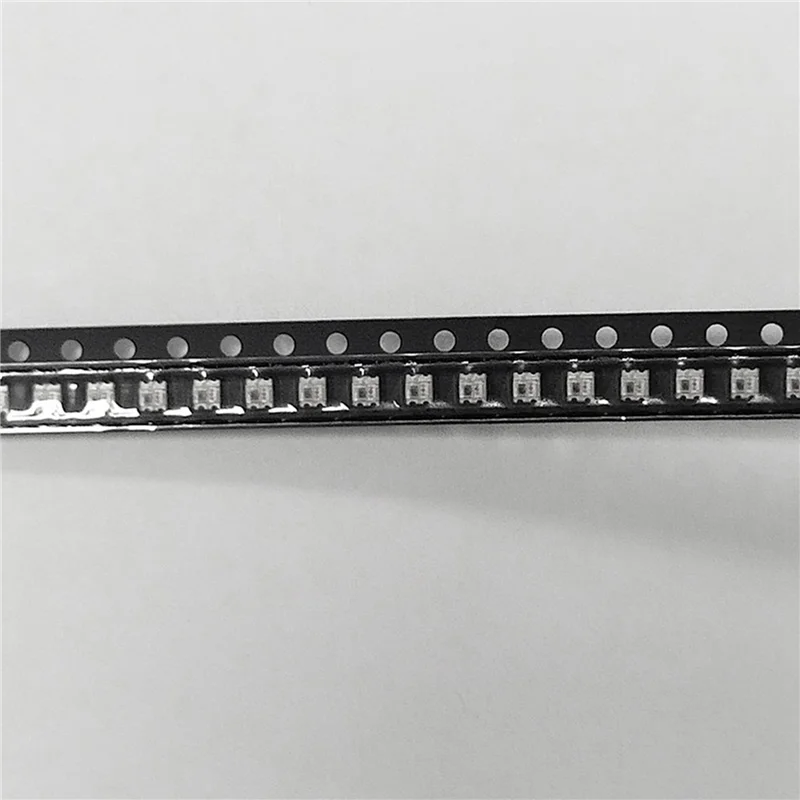 1200 Uds WS2812 2020 Chip LED 4 pines Mini PCB blanco direccionable Digital RGB Chip LED a todo Color DC5V para pantalla de tira LED-BCBW