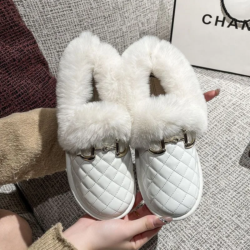 جديد المرأة أحذية الثلوج أفخم وسميكة منخفضة برميل أحذية قطنية المرأة شتاء دافئ أحذية بوت قصيرة الانزلاق على المتسكعون 2025