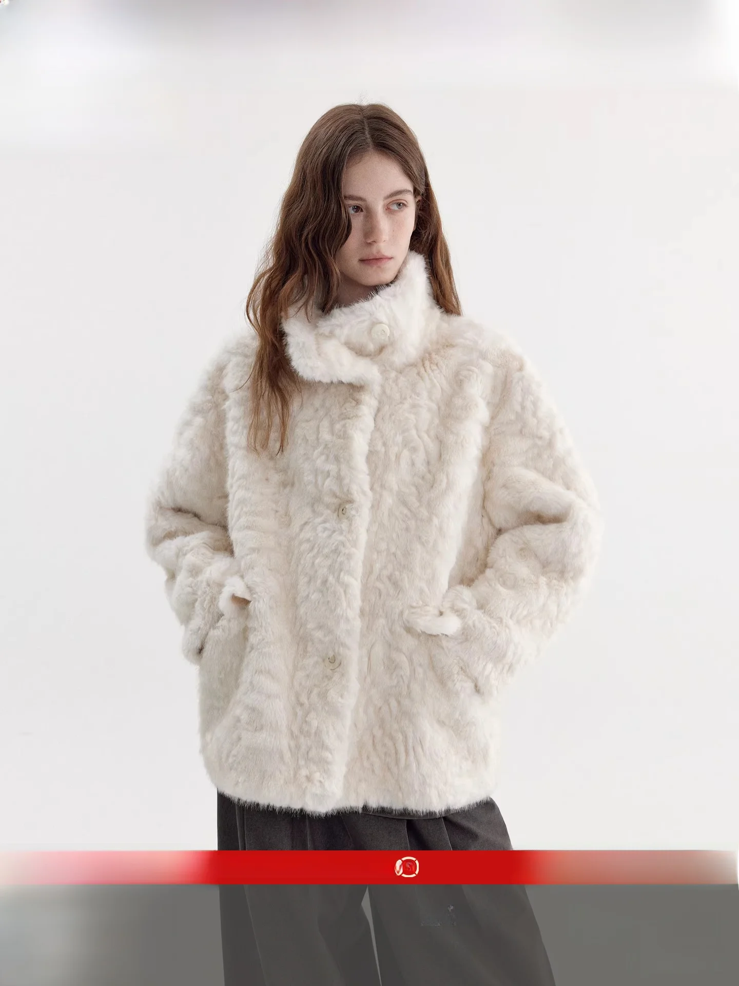 

Fano London Snow Season Texture Eco-friendly Fur Loose Slimming Warm Stand Collar Women's Coat Long Sve Polyester Fiber