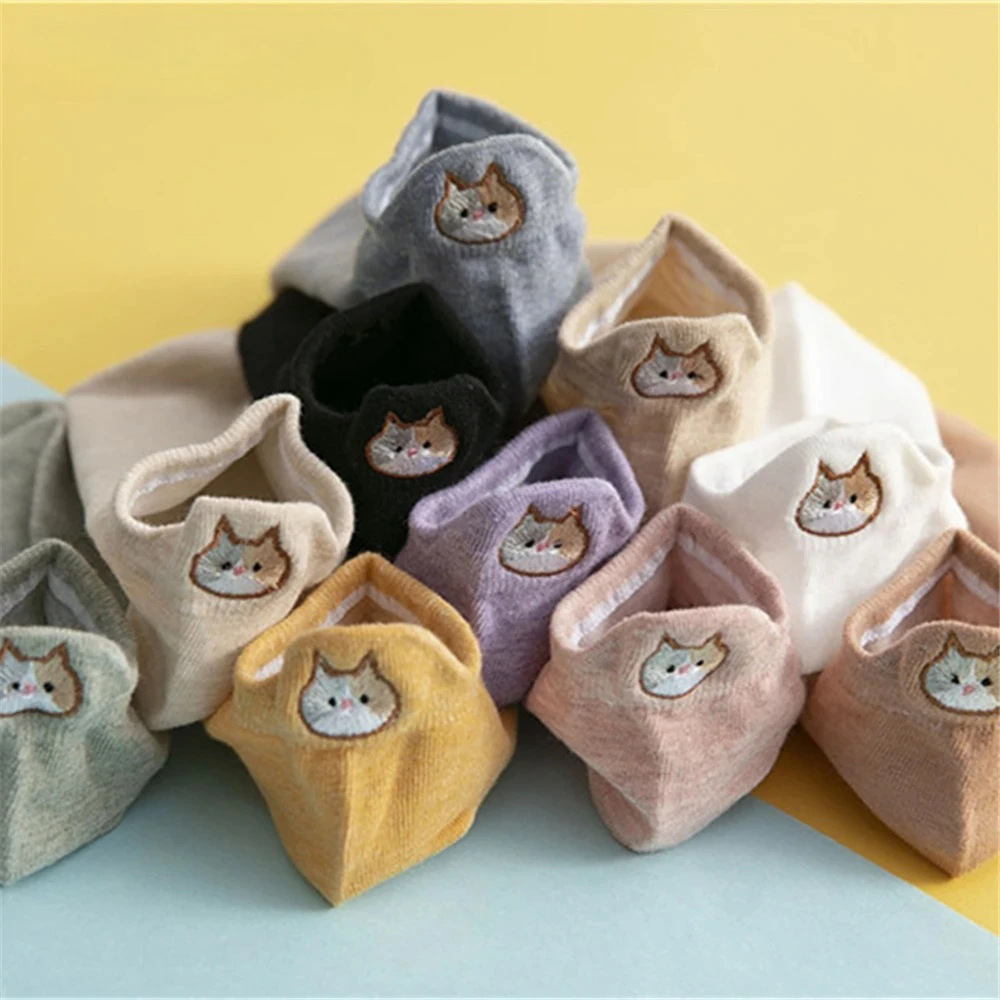 

10 pairs of ladies' spring and summer animal embroidery boat socks with cute cat ear designs at the heel