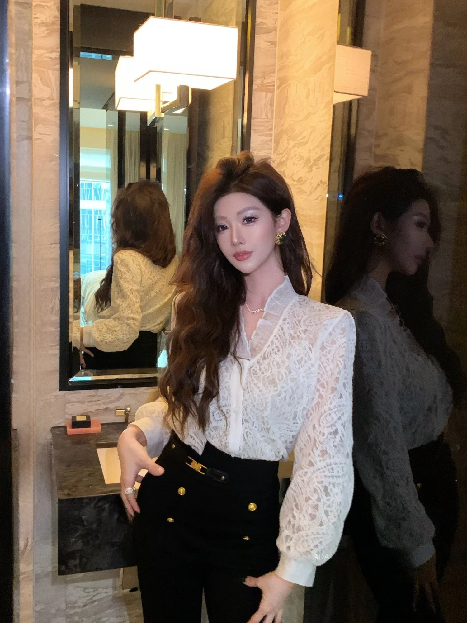 

Neadada Unique Moonlight Lace irt Women's Faionable Lightweight Luxury Anti-aging Ele Sle Casual Fit ort Sve...