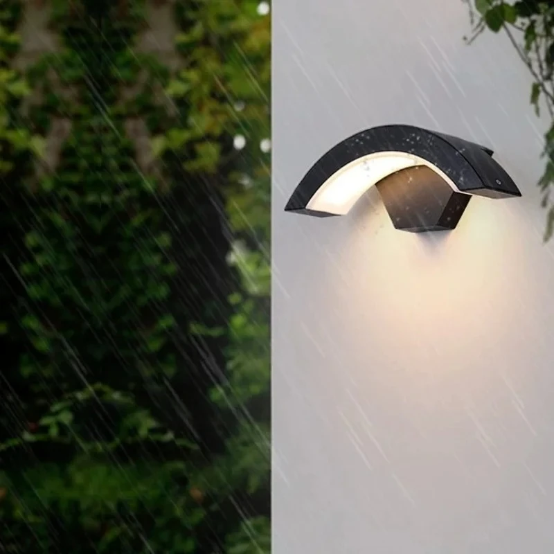 Modern LED Outdoor Waterproof Wall Lamp Simple and Creative Courtyard Outdoor Balcony Entrance Moon Wall Lights