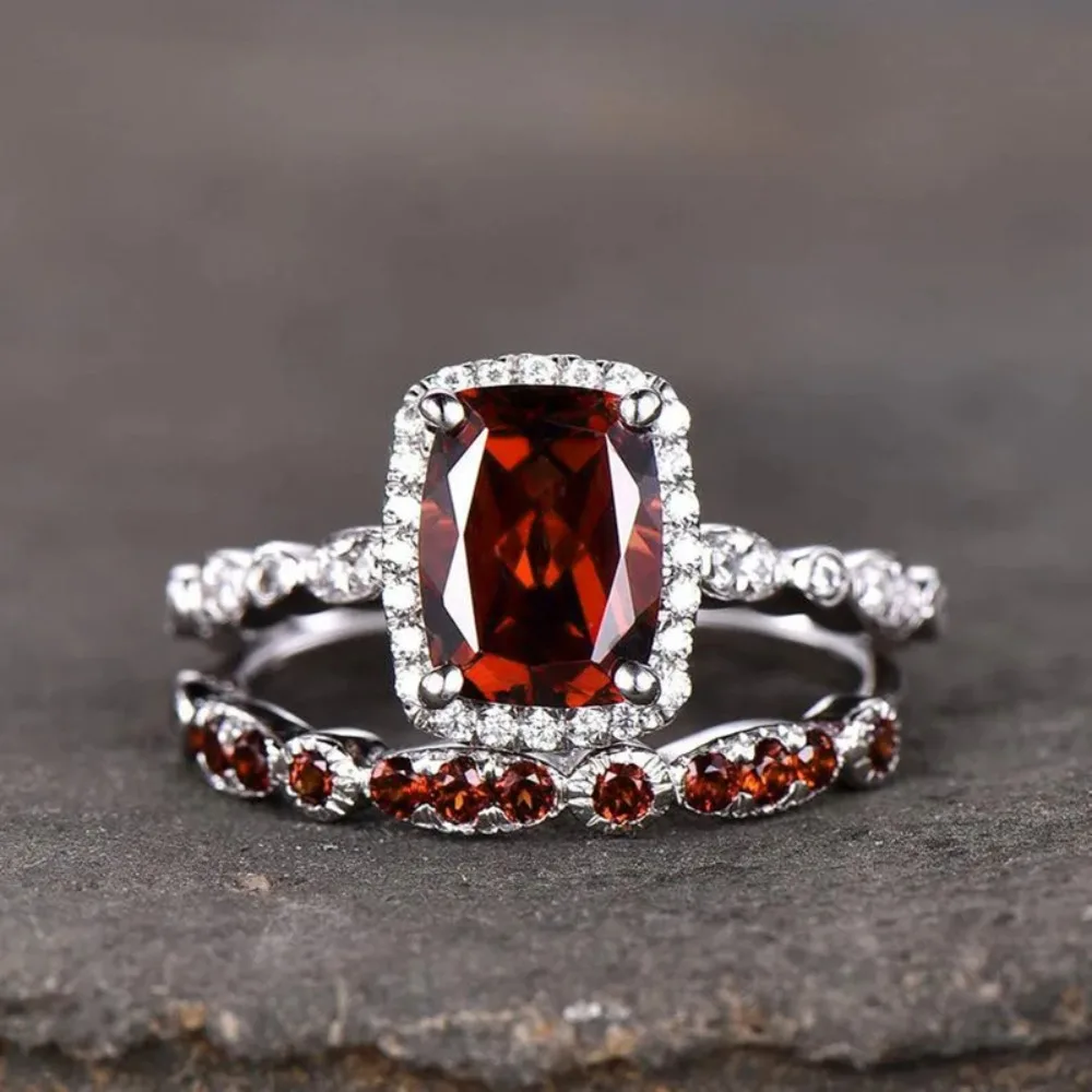 2pcs Luxury Retro Geometric Square Oval Red 5A Zircon Rings for Women Stackable Wedding Engagement Ring Bridal Jewelry Sets Gift