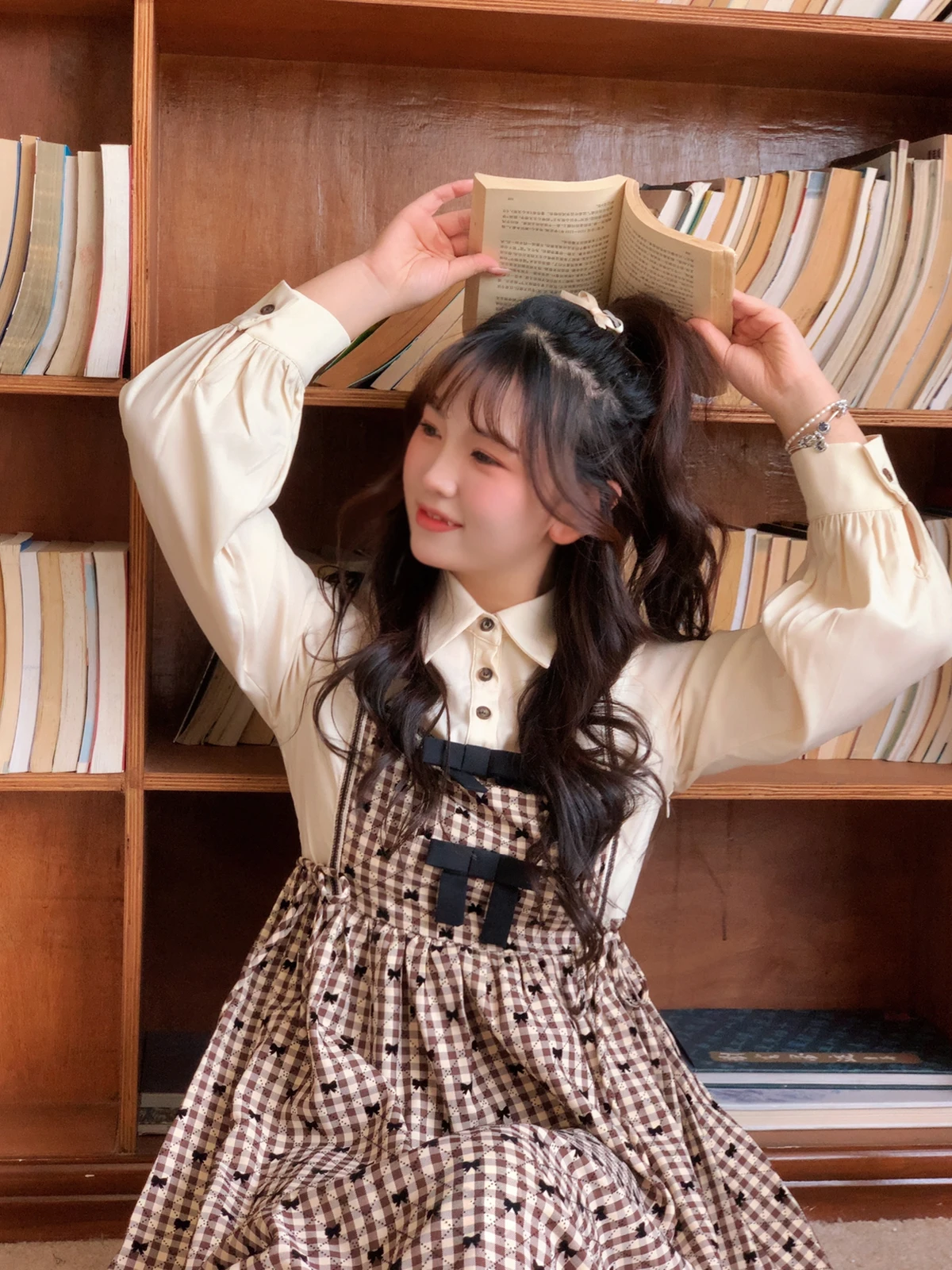 

Нежная женская юбка-трапеция с длинным рукавом, в горошек, двухцветная, с завязками, из полиэстера, для весеннего сезона