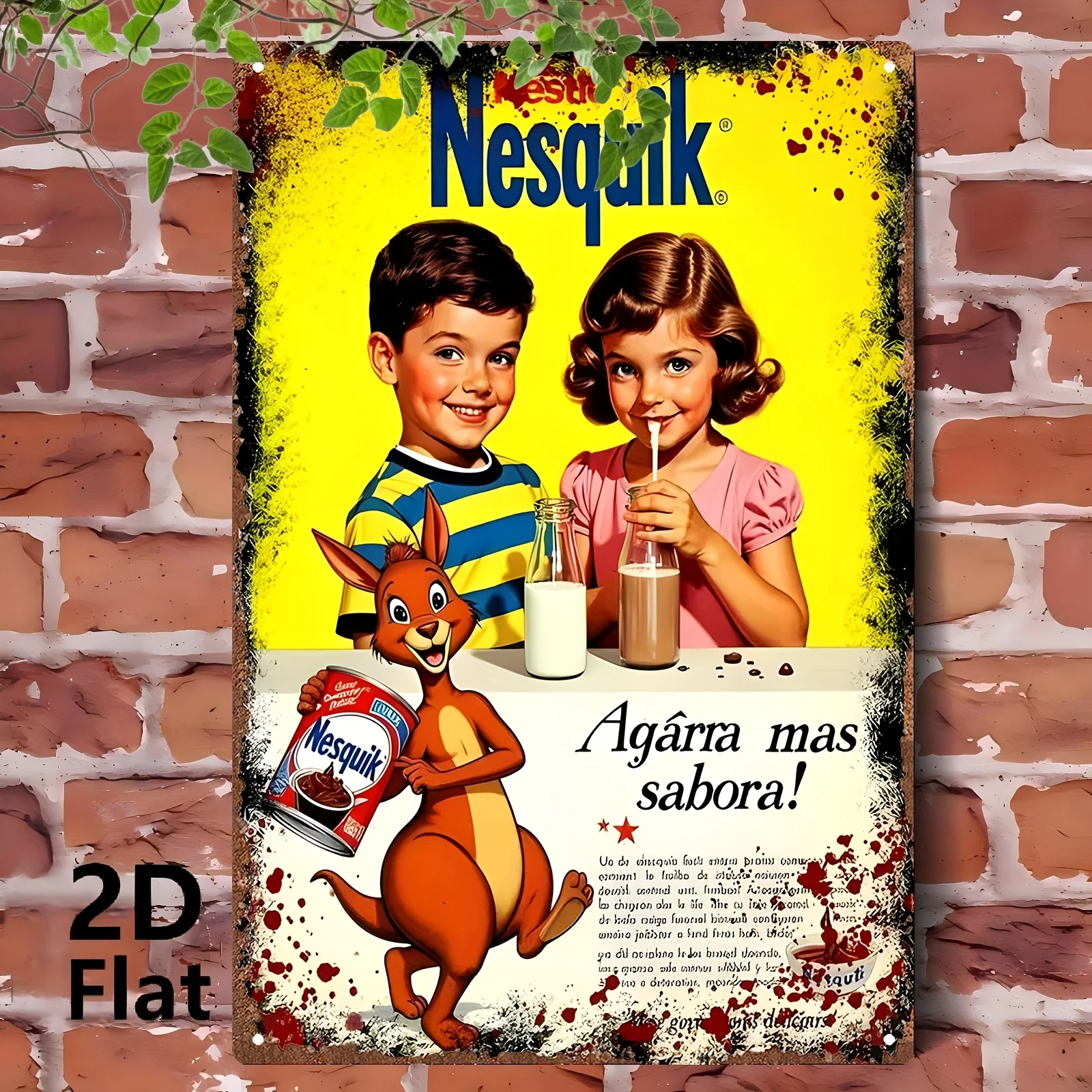 Letrero Metálico Retro Plano 2D, 1 Pieza, con Dos Niños Bebiendo Bebidas en un Fondo con Publicidad de Nesquik, Eslogan: "Agarra más sabor"