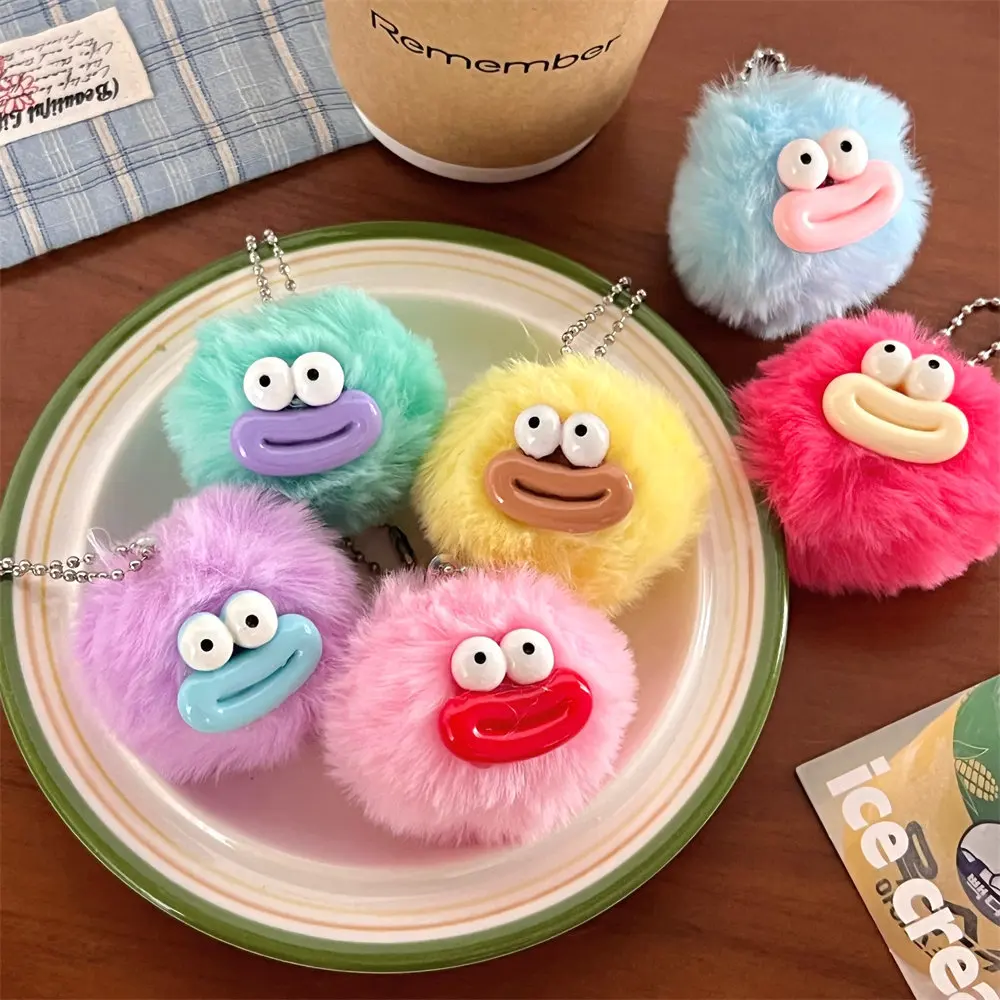 かわいい毛玉の大きな口のぬいぐるみキーホルダーペンダント、面白いソーセージ口のバックパックぬいぐるみペンダント、カップルギフトバッグペンダント