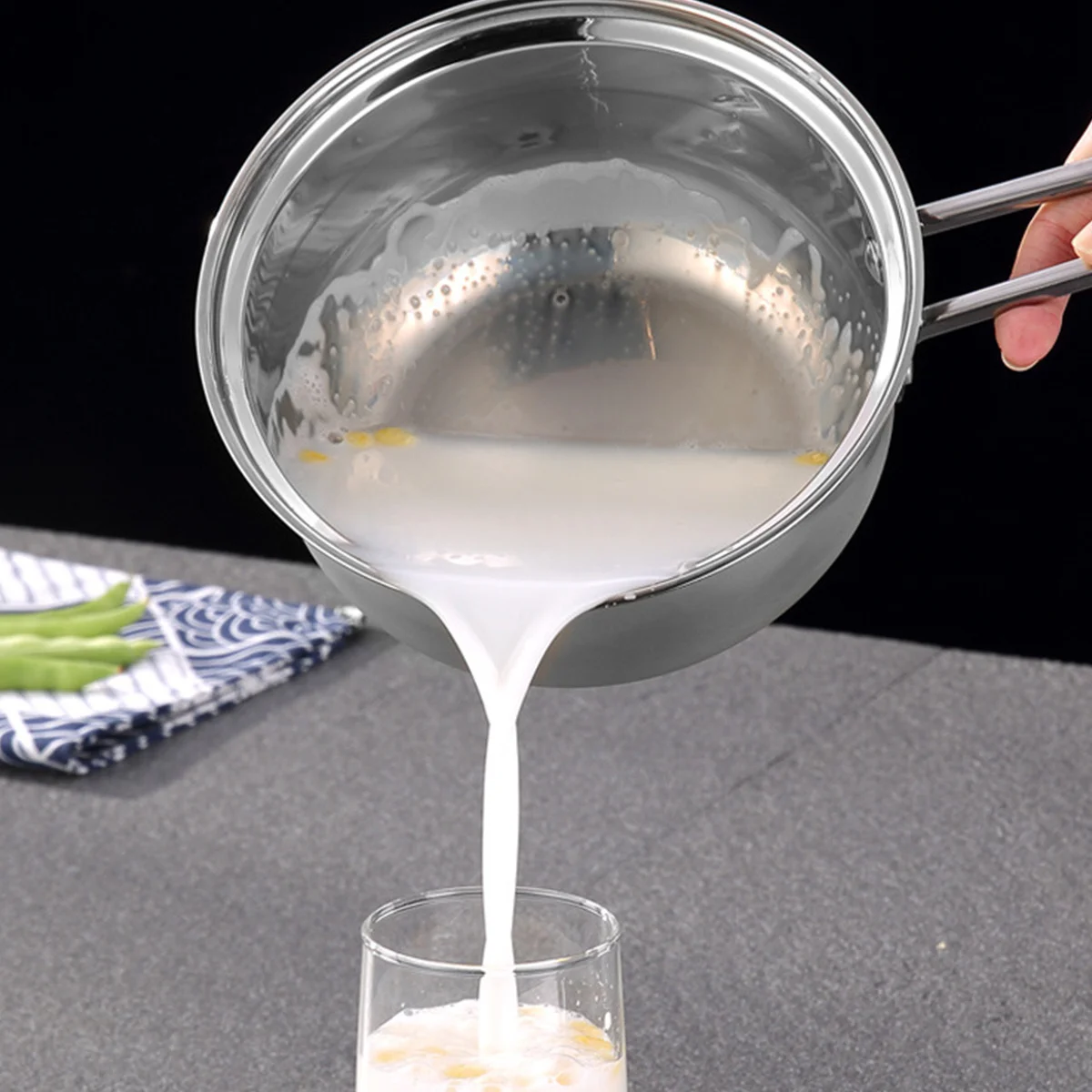 

Thickened Stainless Steel Milk Pot Heat-Resistant Soup Saucepan Household Cooking Pot Glass Lid Ergonomic Handle