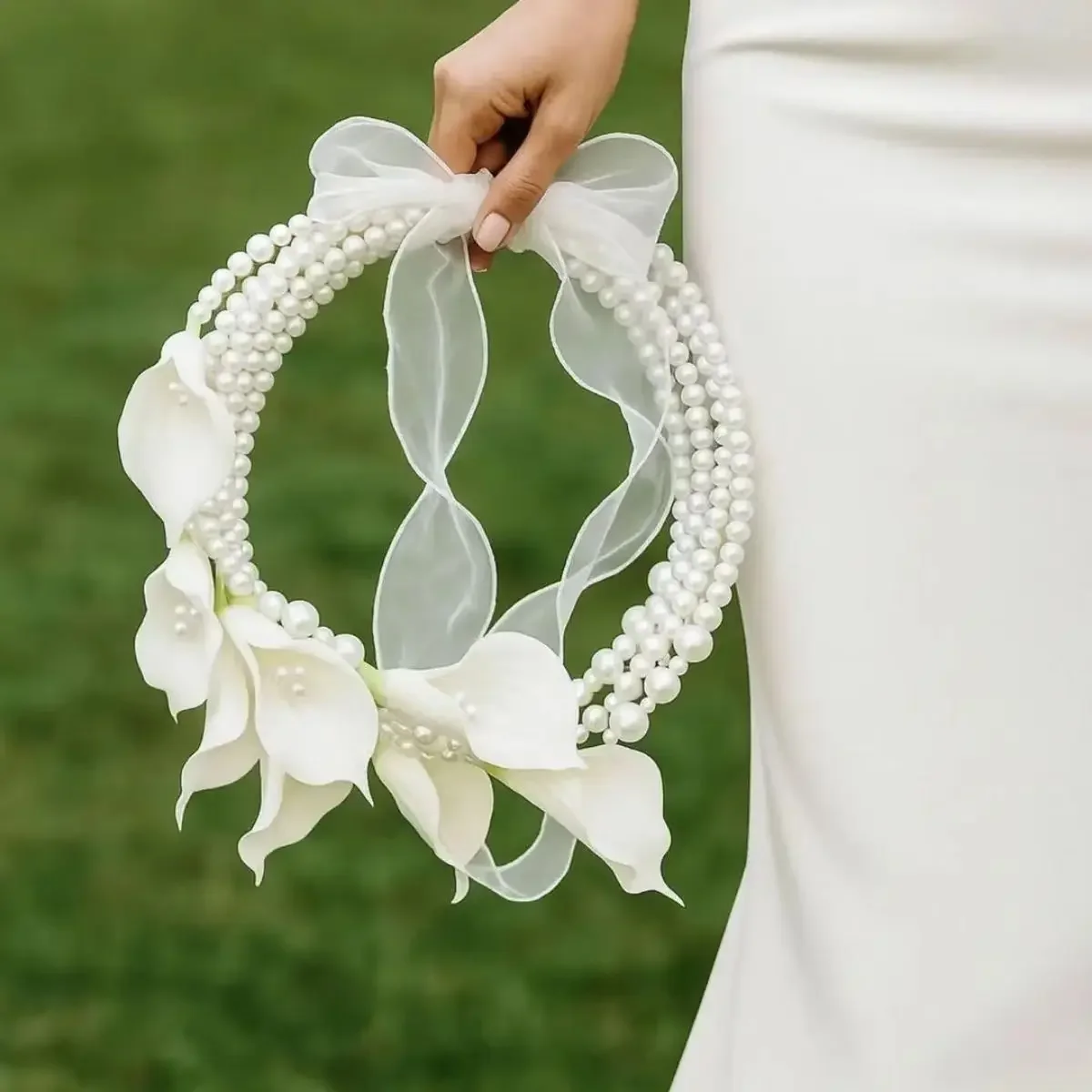 Elegant Silk Calla Lily & Tulip Waterfall Bridal Bouquet, Pearl Handheld Wedding Bouquet, Photo Prop Gift Decoration
