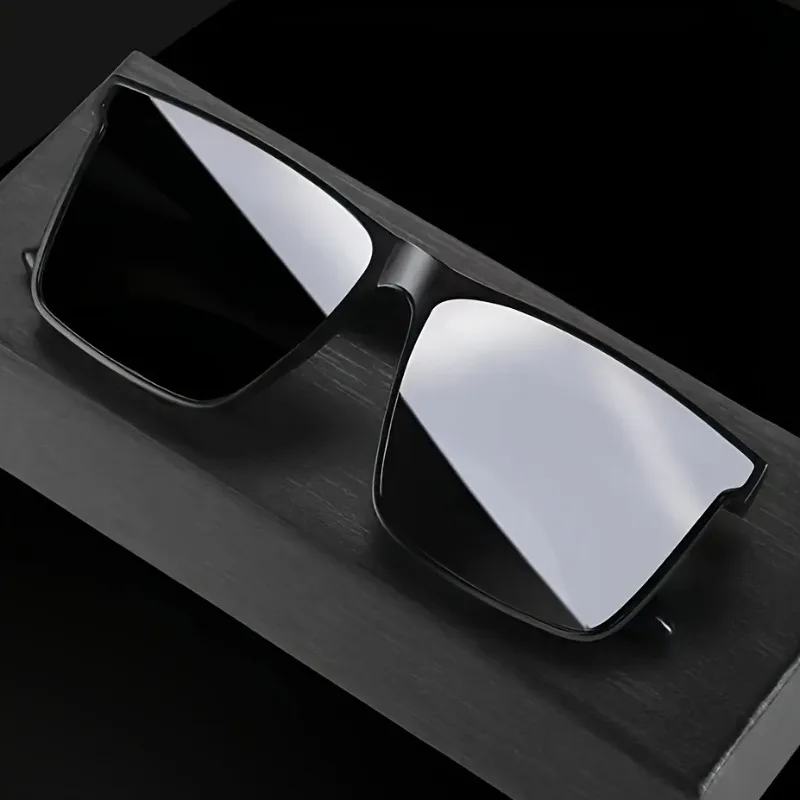1 Pair of Uni Casual and Fashionable Black Glasses Lightweight and Fashionable Suitable for Daily Dressing