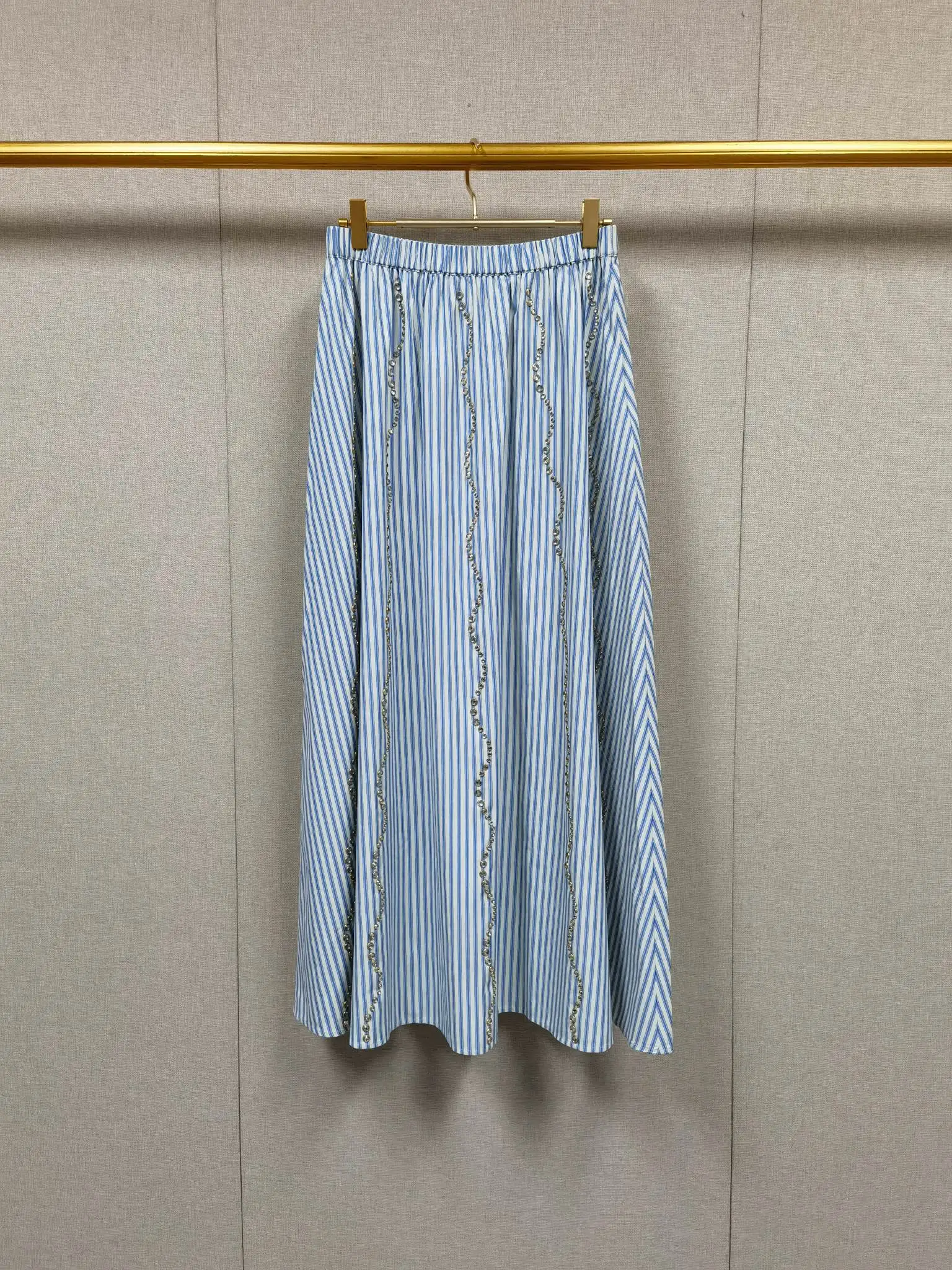 

2026 Summer Women's Blue and White Stripe Two Piece Set Sleeveless Front Strap Shirt + High Waist Skirt